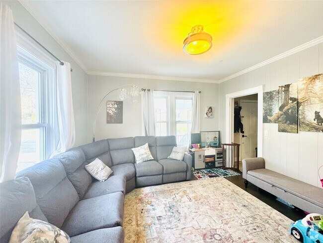 Building Photo - 508 Washington St Rental
