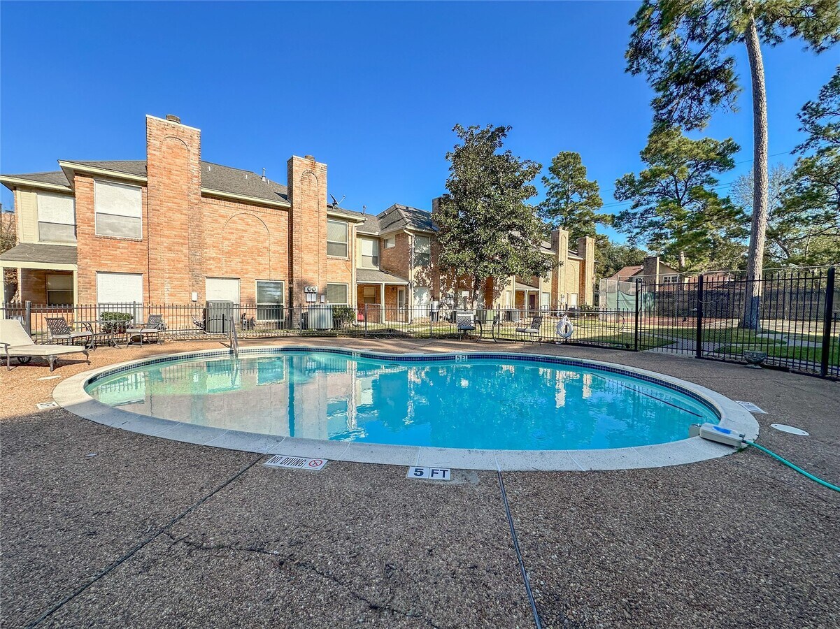 Photo - 5515 Strack Rd Unit 135