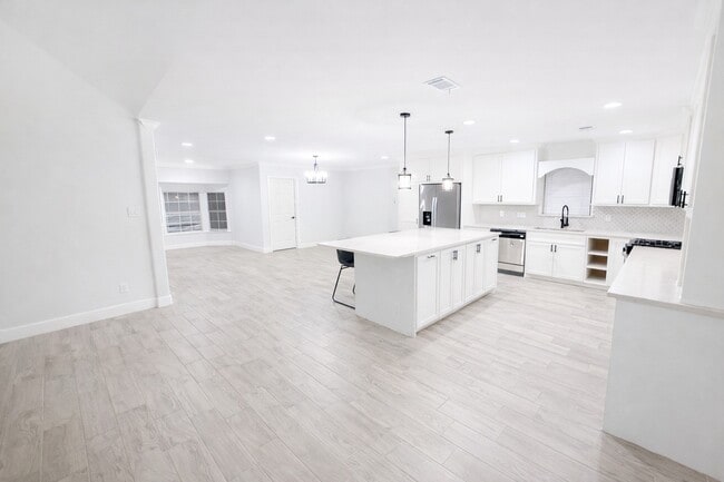 Photo - 313 Sycamore St