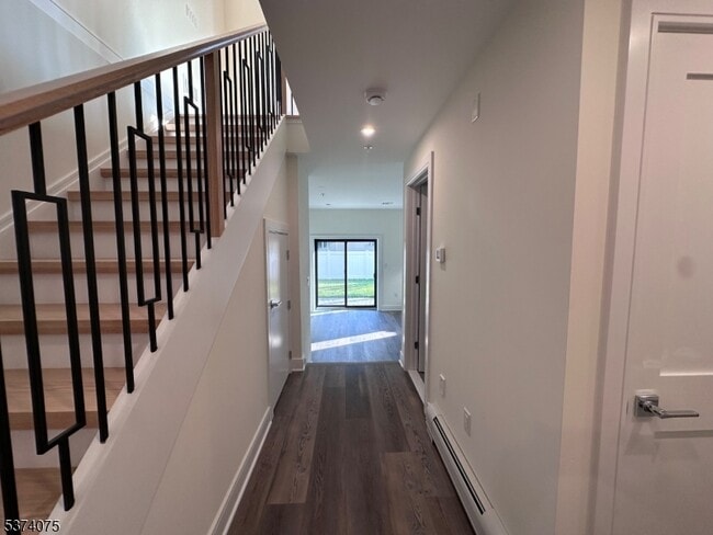 Photo - 250 Morningside Ave