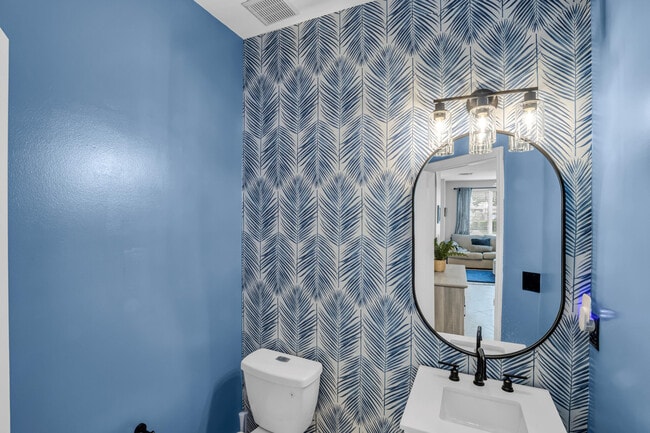 Photo - 4947 Grinnell St