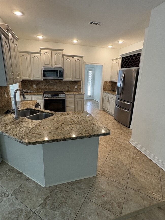 3062 Eaglecrest Cir