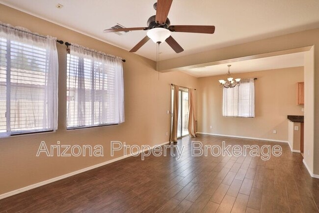 Photo - 875 S Porter St