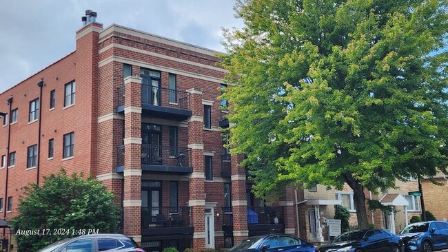 Building Photo - 5691 W Higgins Ave Unit 3E Rental