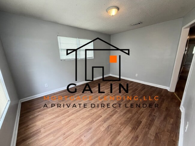 Photo - 1014 W 53rd St