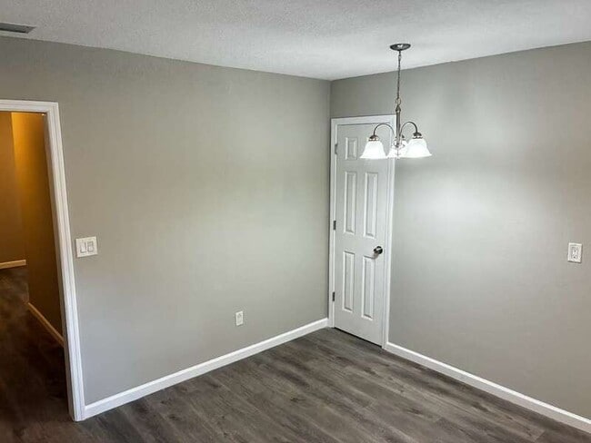 Photo - 6332 Fabian Dr