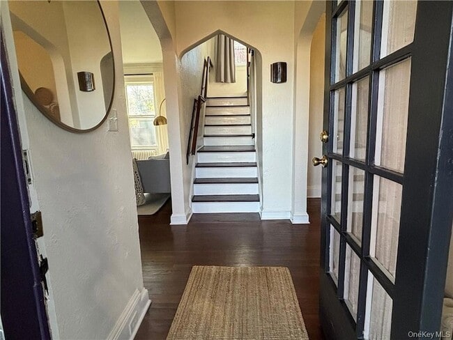 Photo - 194 N Midland Ave