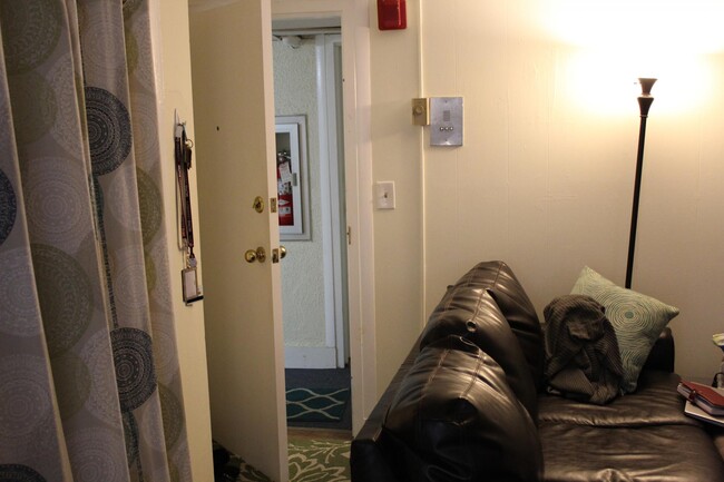 Photo - 853 Beacon St Apartments