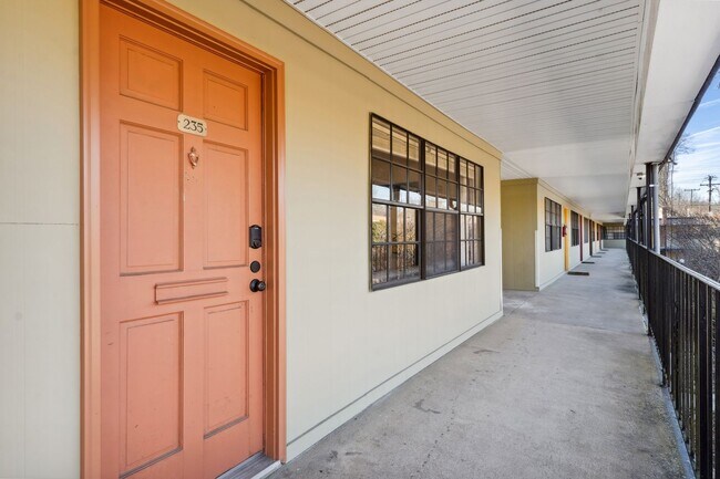 Photo - Price Reduced! Downtown Durham! 1bd/1ba Tr...