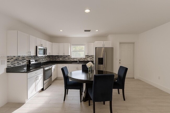 Photo - 116 NW 4th Ave Unit 116