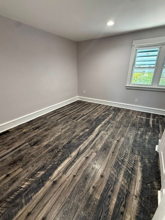 Photo - 7215 Guilford Rd