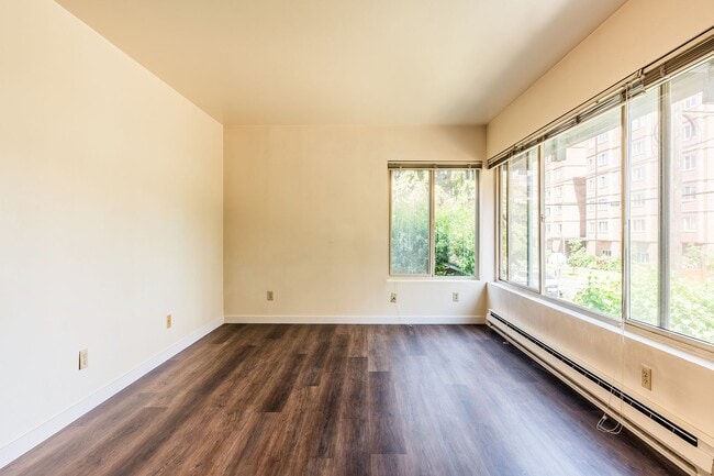 Photo - Camelot Apartments
