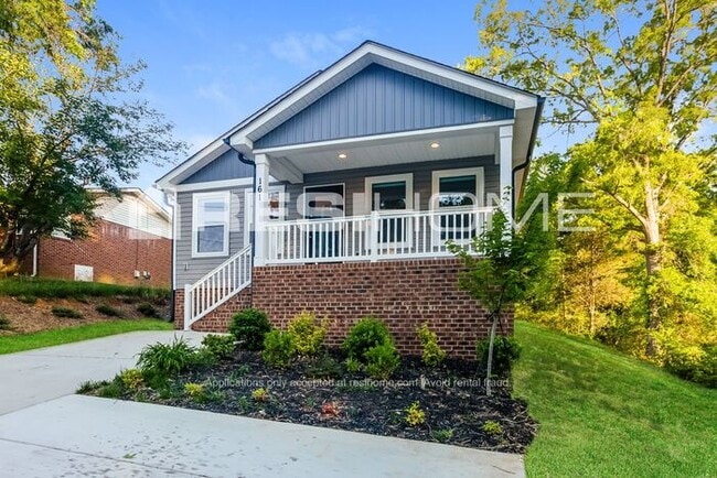 Photo - 161 Glenwood Dr SW