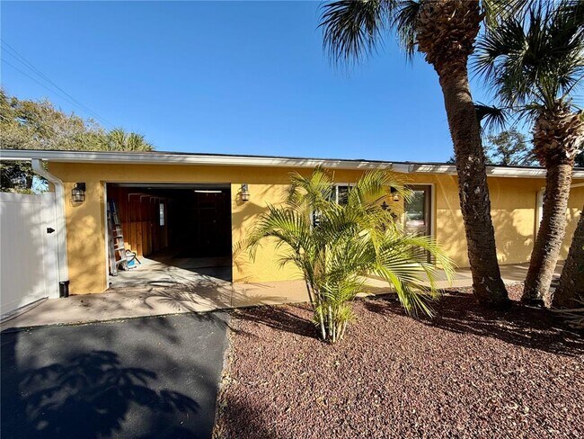 Photo - 225 70th St N