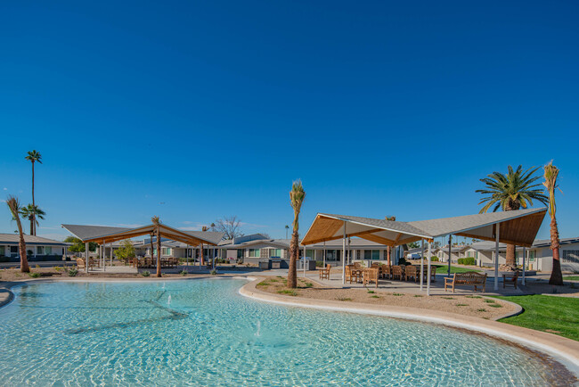 Building Photo - Phoenix Manor Rental