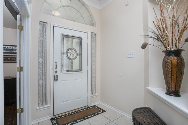 Photo - 1828 Barretts Glen Dr