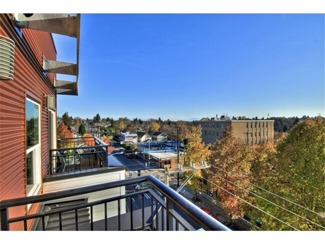 2Bd/1.75Ba Seattle Condo - 2Bd/1.75Ba Seattle Condo Unit 605