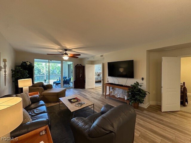Building Photo - 11041 Gulf Reflections Drive Unit 204 Rental