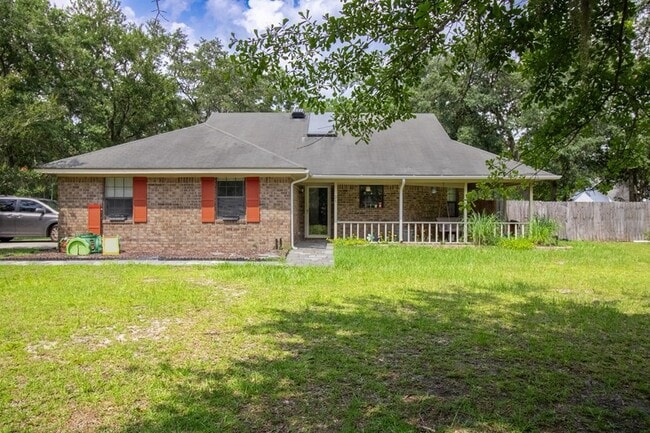 Photo - 21 Pinewood Ln