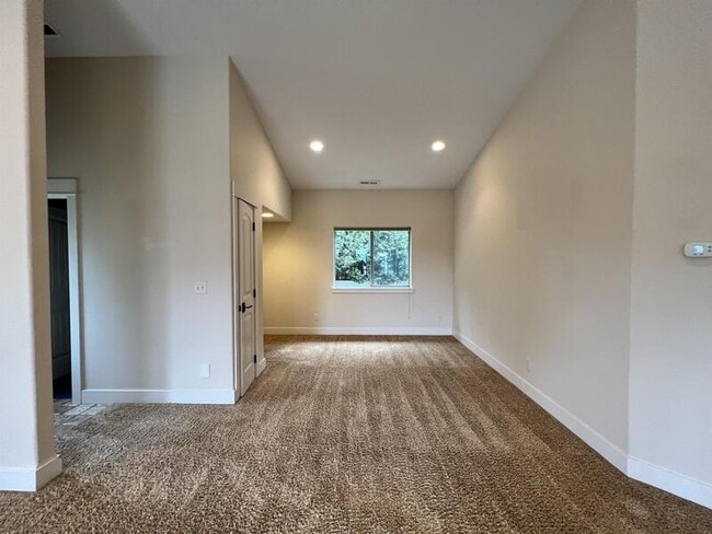 Photo - 2360 NW 19th St