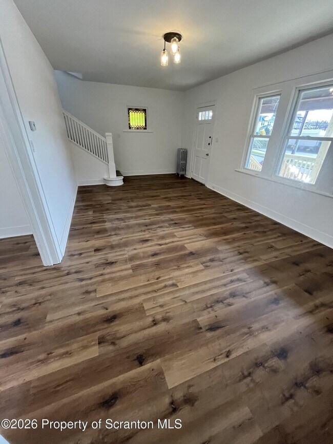 Photo - 1139 Sanderson Ave