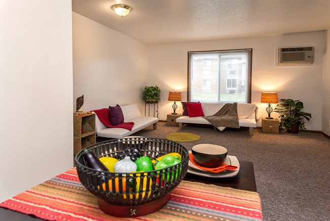 Photo - Newton Park Apartments