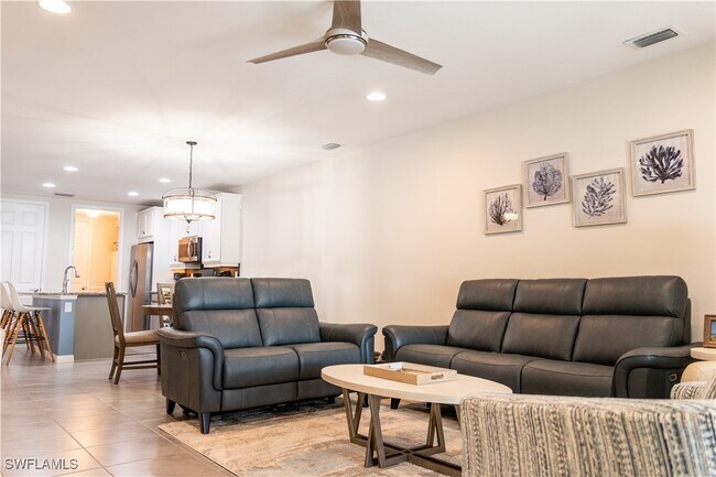 Photo - 14888 Edgewater Cir