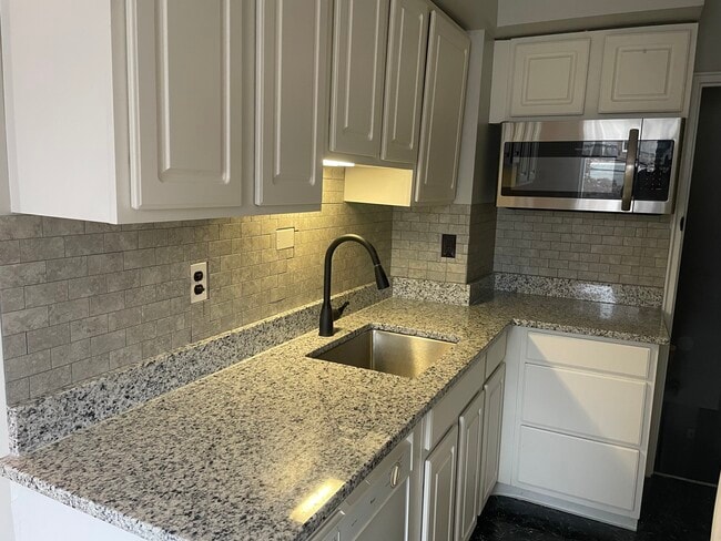 Photo - 1121 Cobbs St