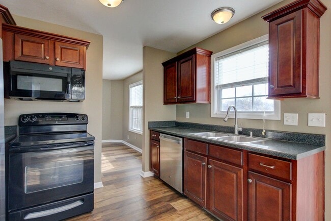 Photo - Well-maintained two-story home located in Arthur’s Court.