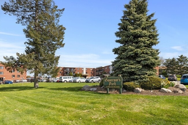 Photo - 1000 Governors Dr Unit 20