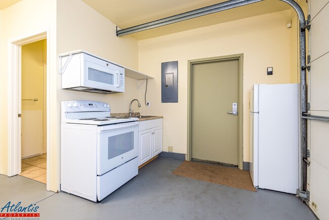 Photo - 811 Camden Ave Unit 1br