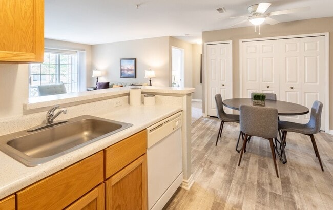 Stratford Place at Brownstown