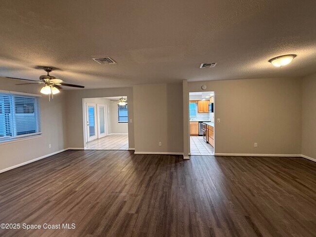 Photo - 1170 Molaki Dr
