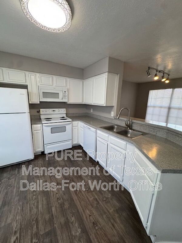 Photo - 806/104 Castleglen Drive