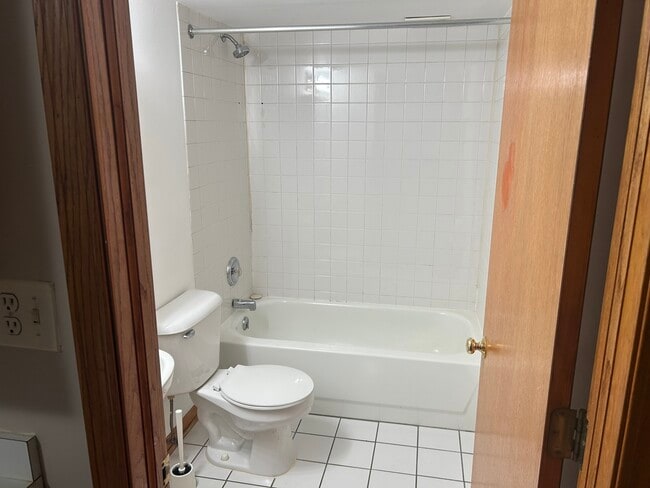 Photo - 1361 W Sunnyside Ave Unidad GDN