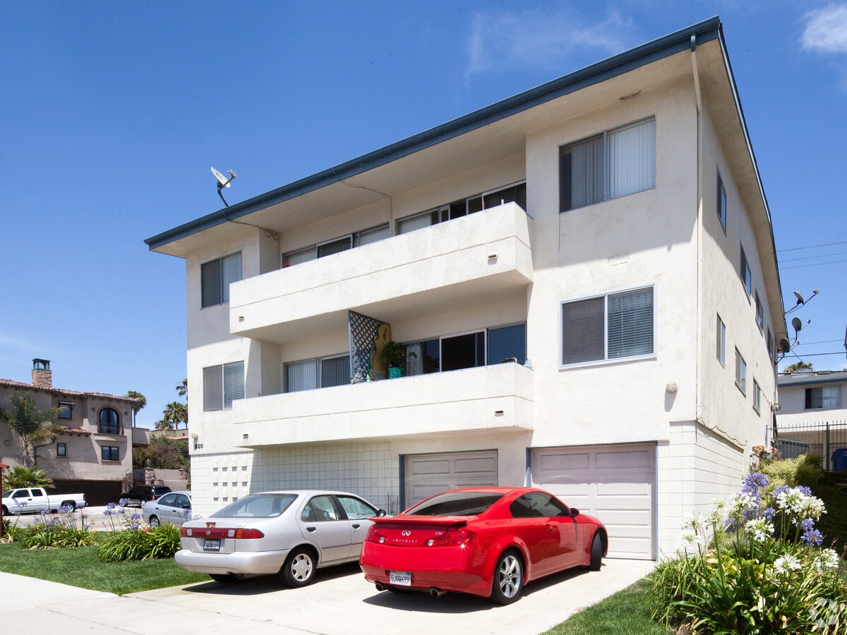 Knob Hill Apartments - Knob Hill Apartments