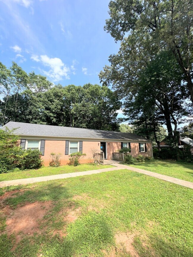 1039 Oakmont Cir Unit 1039 A
