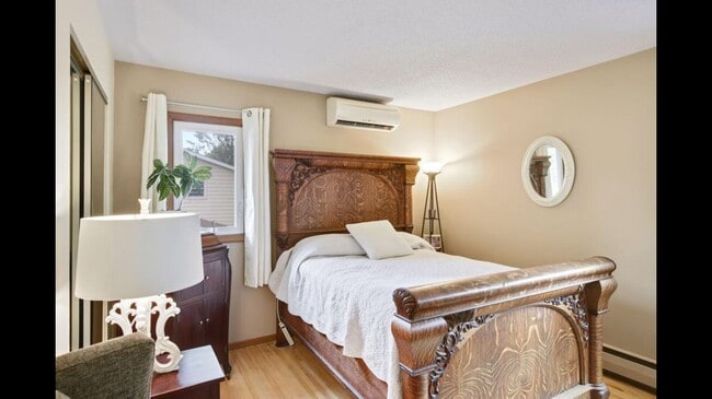 Building Photo - 8017 33rd Pl N