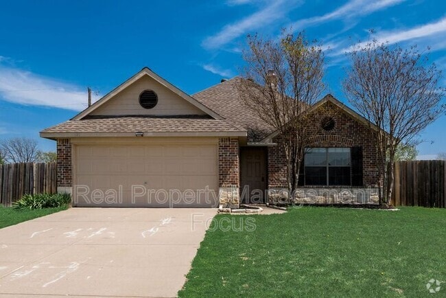 Building Photo - 121 Price Cir Rental