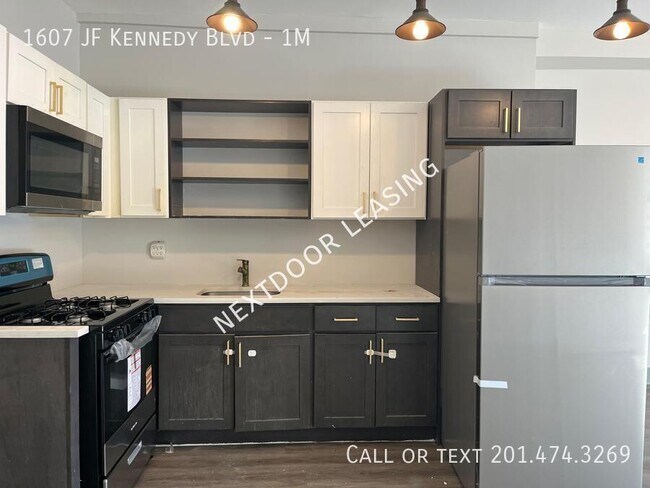 Building Photo - 1607 John F. Kennedy Blvd Unit 1M