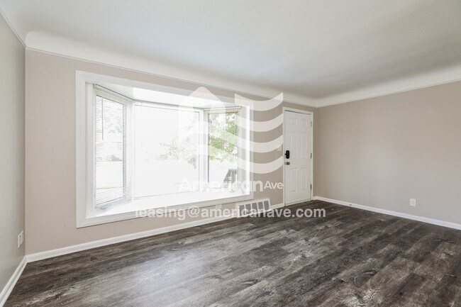 Photo - 17209 Deforest Ave