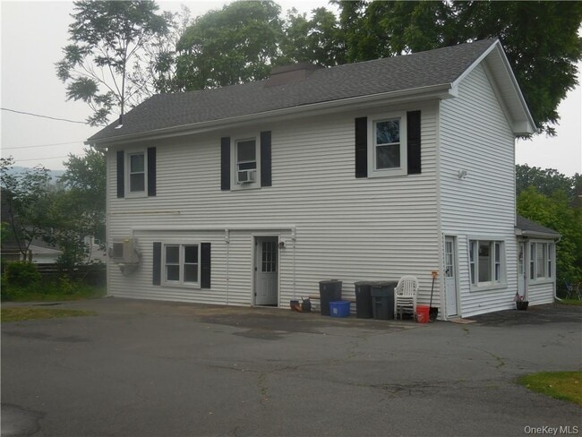 Building Photo - 41 Willow Ave Unit 6
