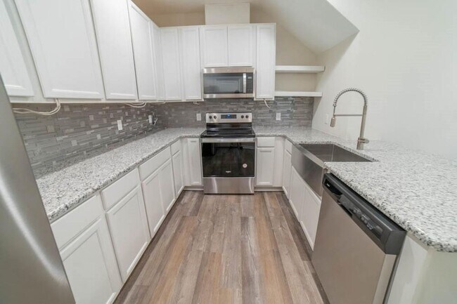 Photo - 131 Lower Creek Dr