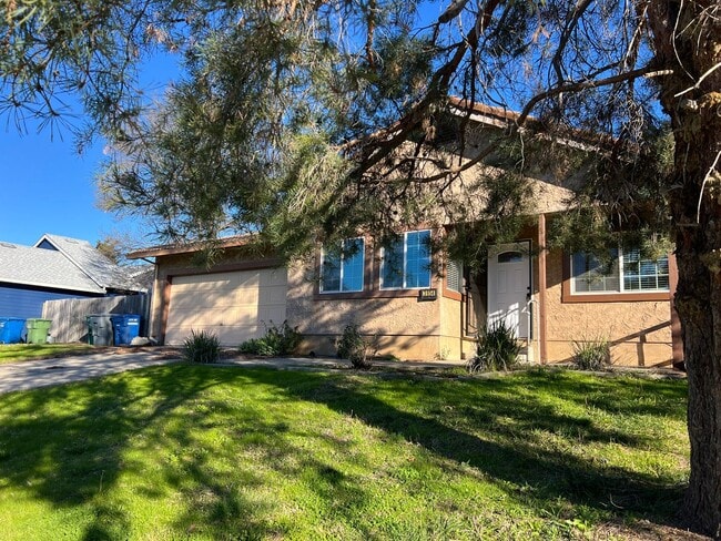 Photo - 3 bedroom, 2 bathroom home located in the desirable west side of Redding