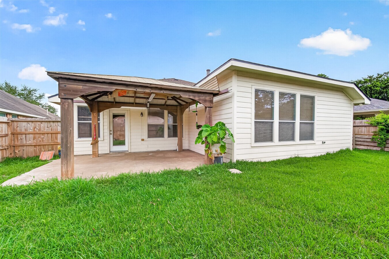 Photo - 16107 Hitching Post Ct
