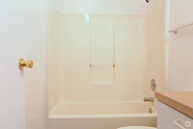 Baño - Citrus Meadows Apartment Homes