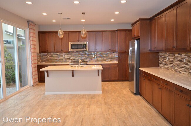 Photo - 4 br, 3 bath House - 1005 Sea Glass Way