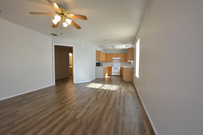 Photo - 1110 82nd St
