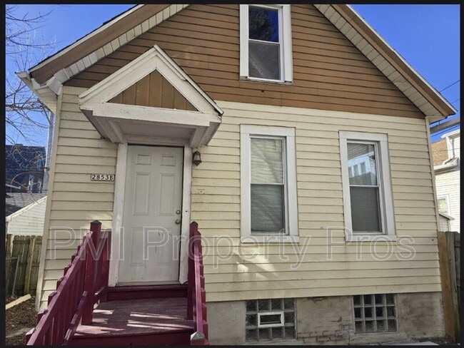 Building Photo - 2853 N Booth St Rental