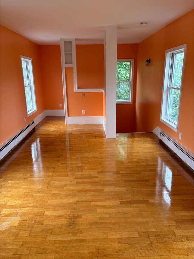 Photo - 39 Pitkin St Unidad B